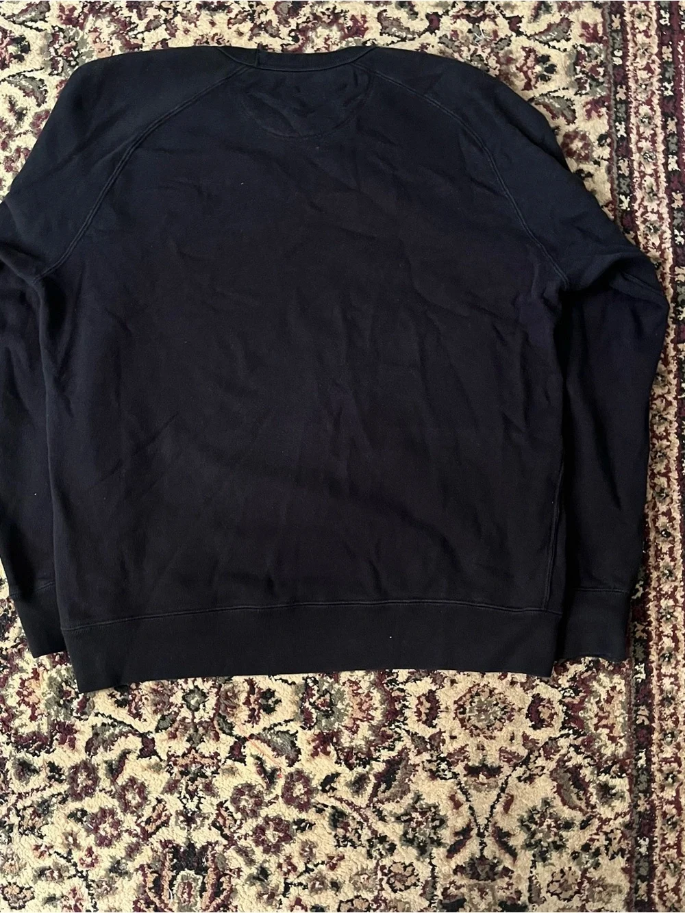 Uniqlo classic crewneck